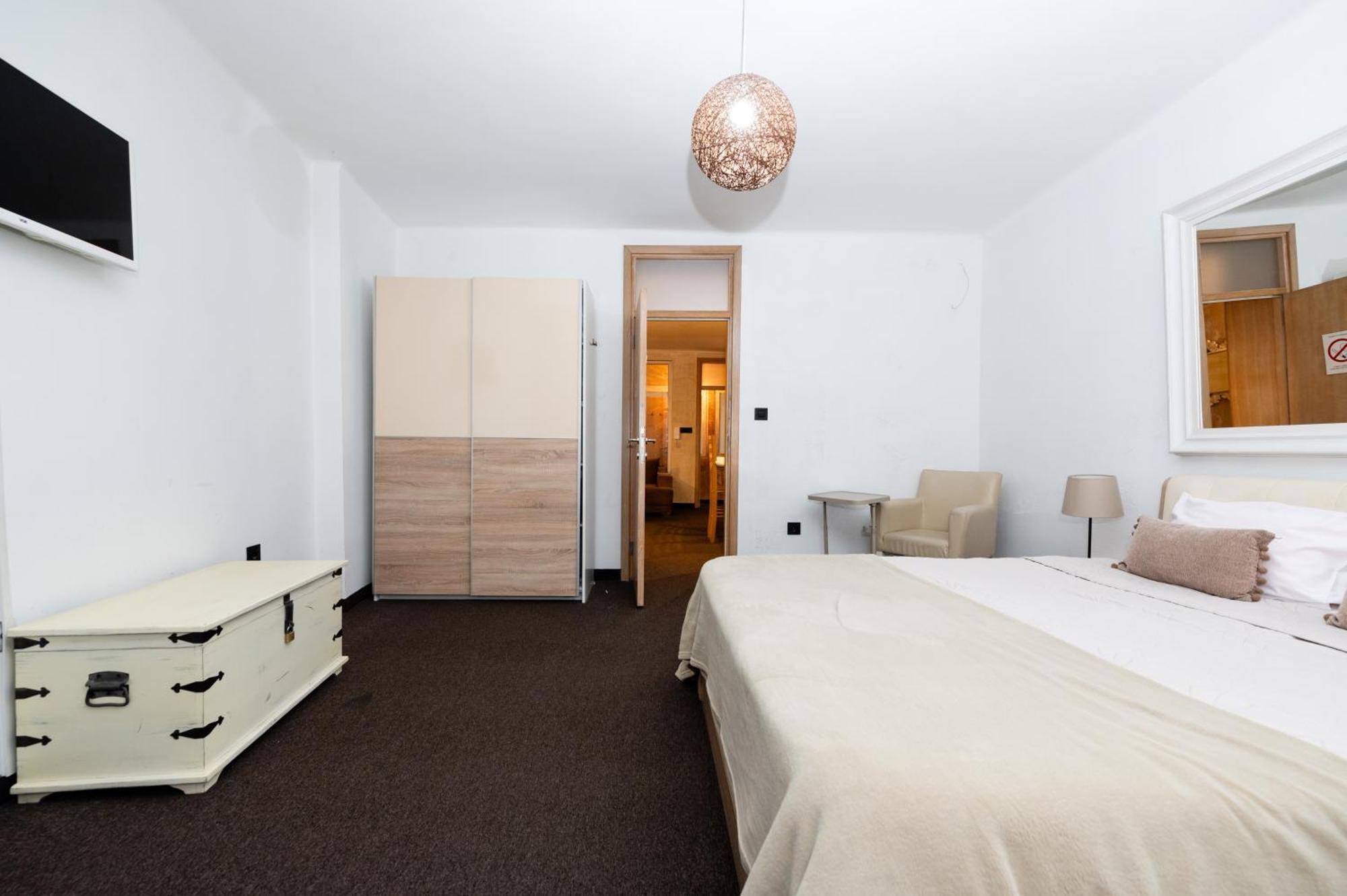 Central Belgrade Apartments Free Parking بلغراد الغرفة الصورة